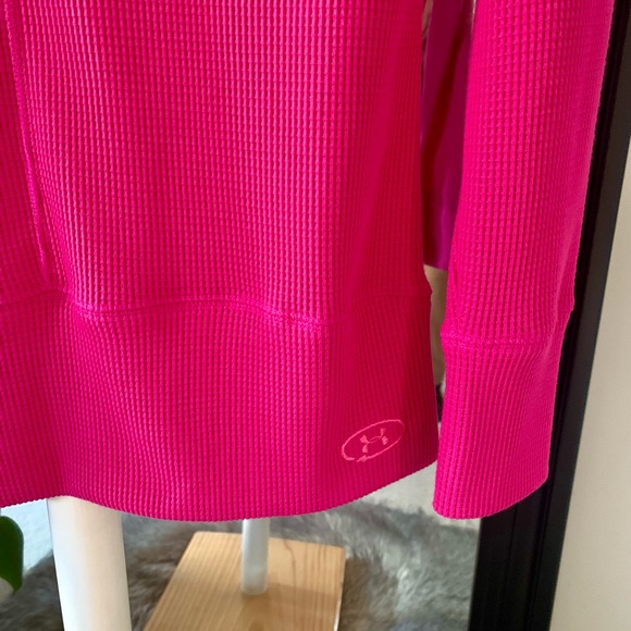 UNDER ARMOUR Pink Long Sleeve Thermal Shirt - Picture 5 of 6
